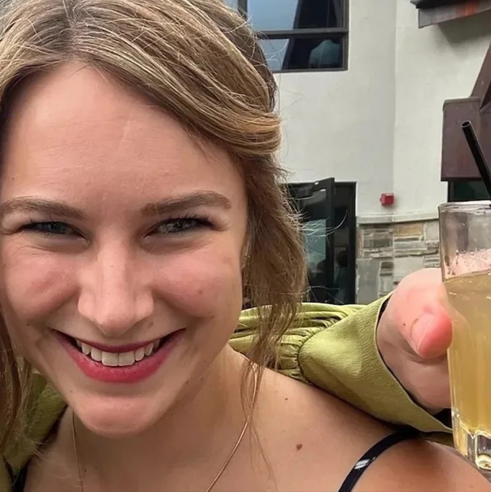 Meet your Posher, Monique